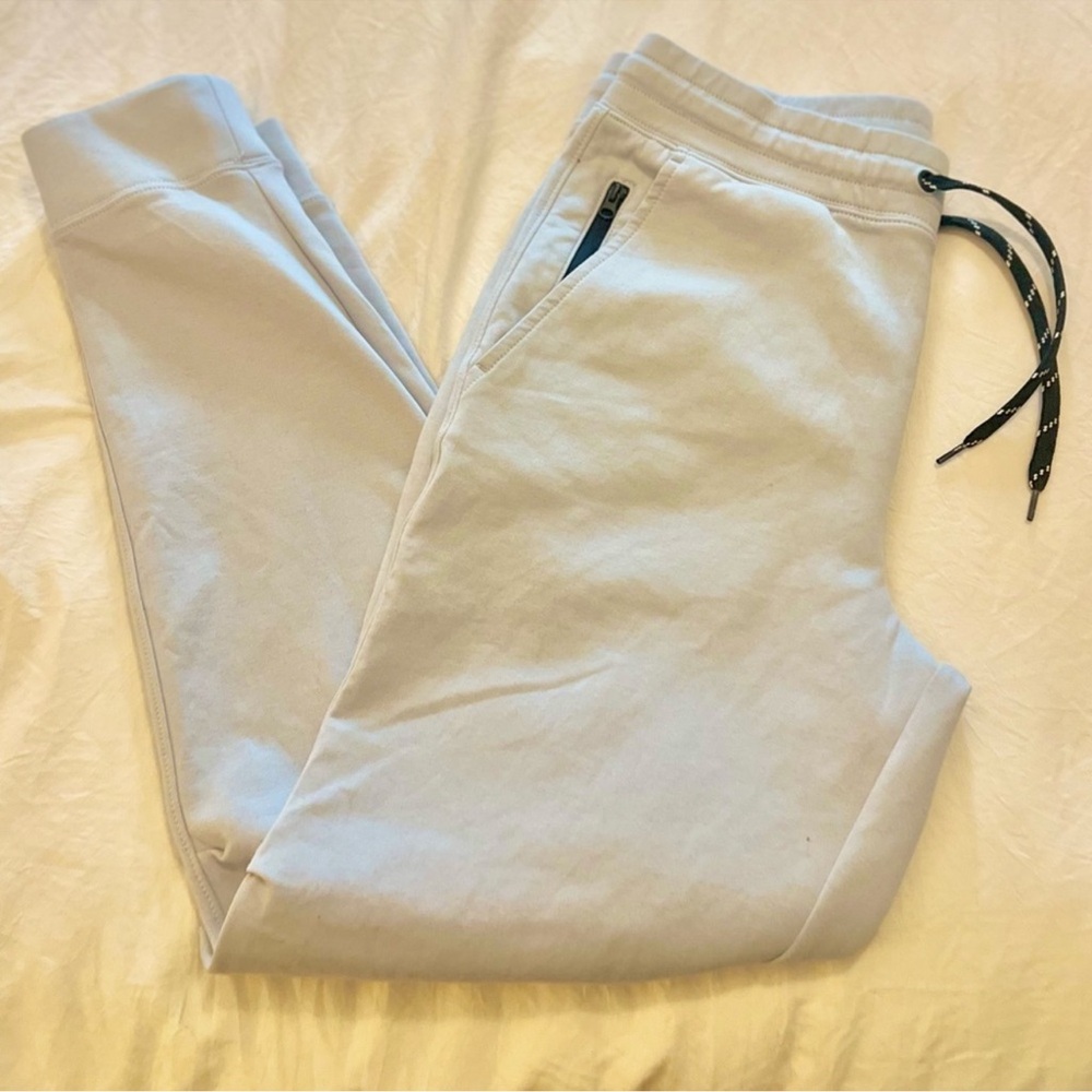 LIKE NEW! GapFit performance tech fleece jogger moto sweatpants - Picture 7 of 16